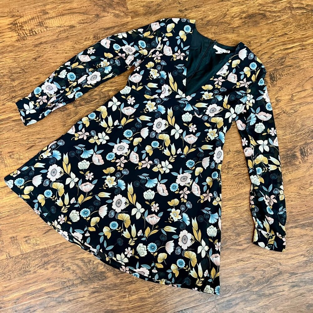 Black Floral Deep V-neck Long Sleeve Mini Dress Forever 21